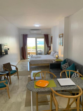 Quiet quarter and private beach